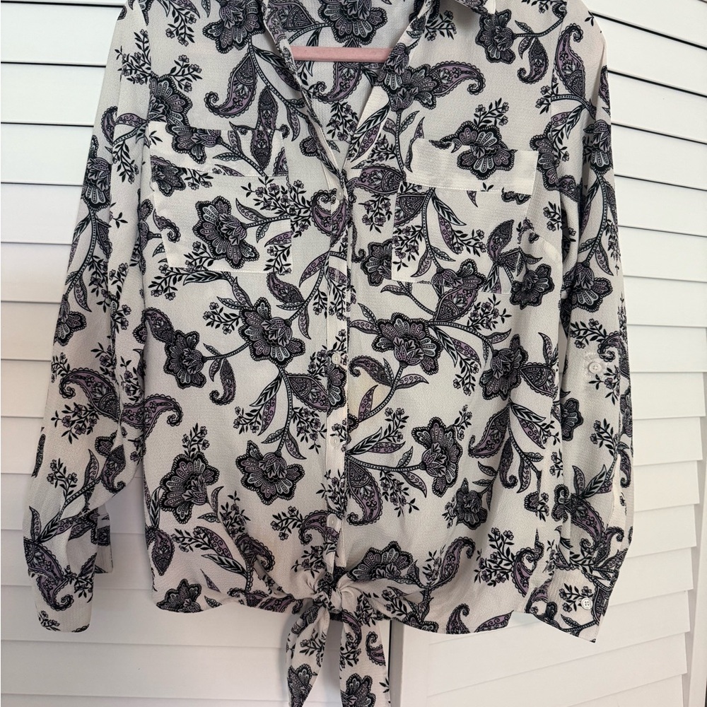 Jones New York Black Floral Blouse